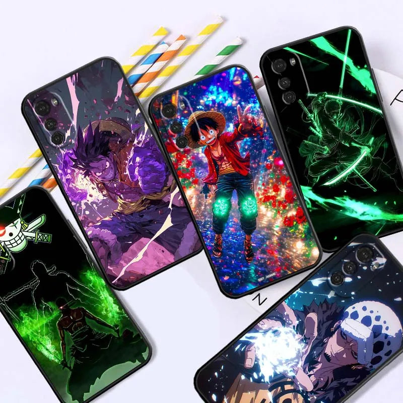 Funda de teléfono genial de anime de Luffy Zoro para Motorola G85 Edge 50 G24 G35 G14 G04 40 G72 G34 G G54 G13 G32 5G Negra